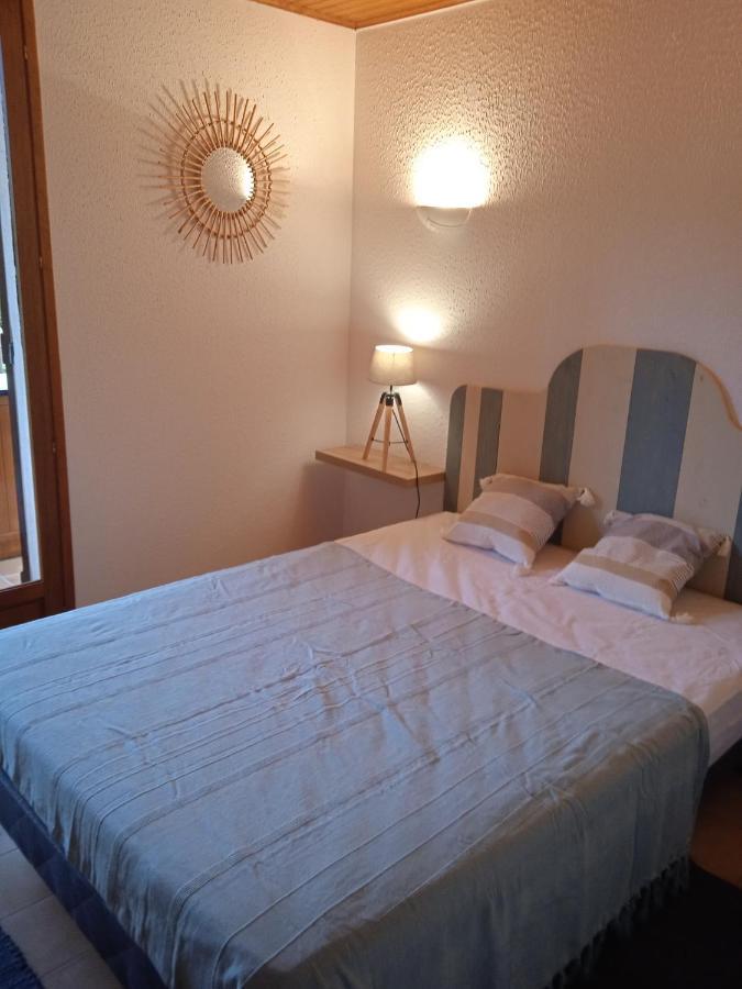 Maison au dessus du lac de Biscarrosse Extérieur photo
